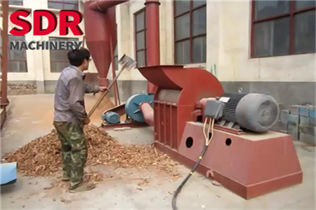How to crush wood chips into sawdust?
